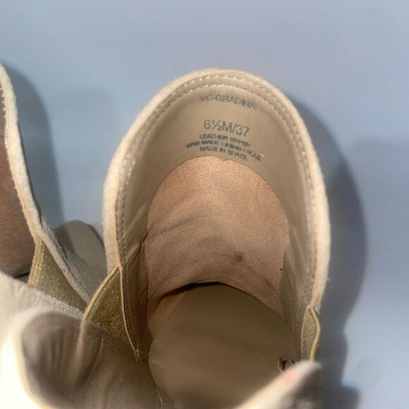 Vince Camuto Gardena Stacked Heel Tan Ankle Booties - Picture 7 of 7